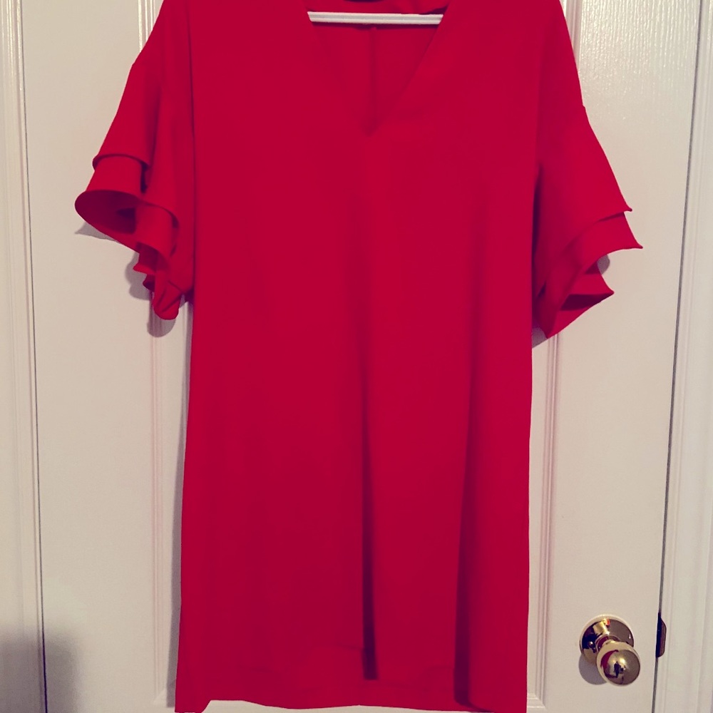 Red dress - Picture 2 of 4